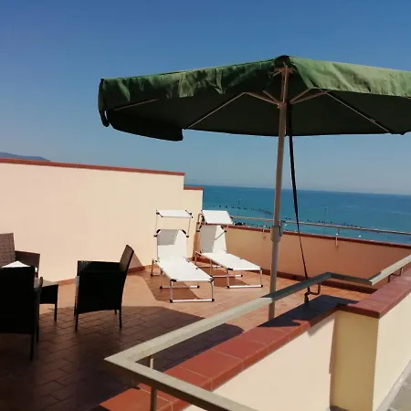Apartment Attico Solare Fronte Mare